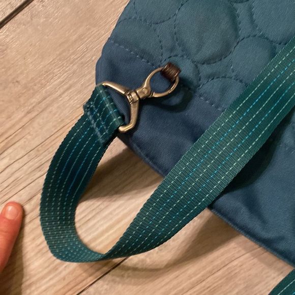 THIRTY-ONE Quilted Backpack Hunter Green w/ Removable Straps & Brown Trim - Picture 10 of 11